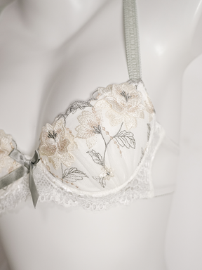 LIKEWILLOW 【B-F】大輪の花柄刺繍ブラ＆ショーツ