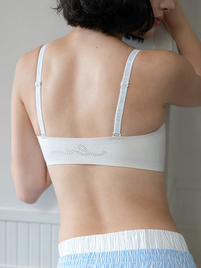 LIKEWILLOW フロントホック ストラップレスブラ ズレ防止